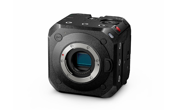Photo: Digital Camera LUMIX DC-BGH1